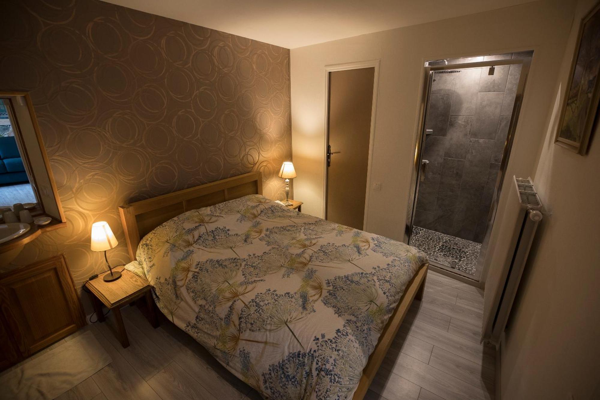 Agreable Logement Independant Avec Veranda Vienne  Exterior foto
